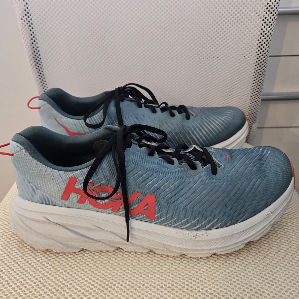 Hoka One One Rincon 3 Men's Shoes Size 10.5 D Blue Red Athletic Running Sneakers